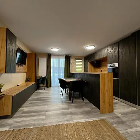 Lotus Apartment *