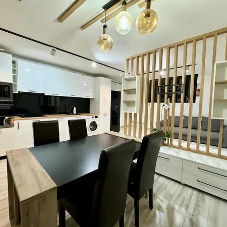Lotus Apartment *