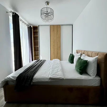 Lotus Apartment *
