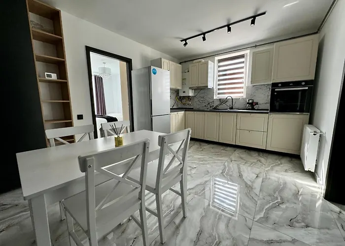 Lotus * קלוז'-נאפוקה